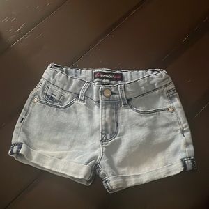 Jordache shorts.